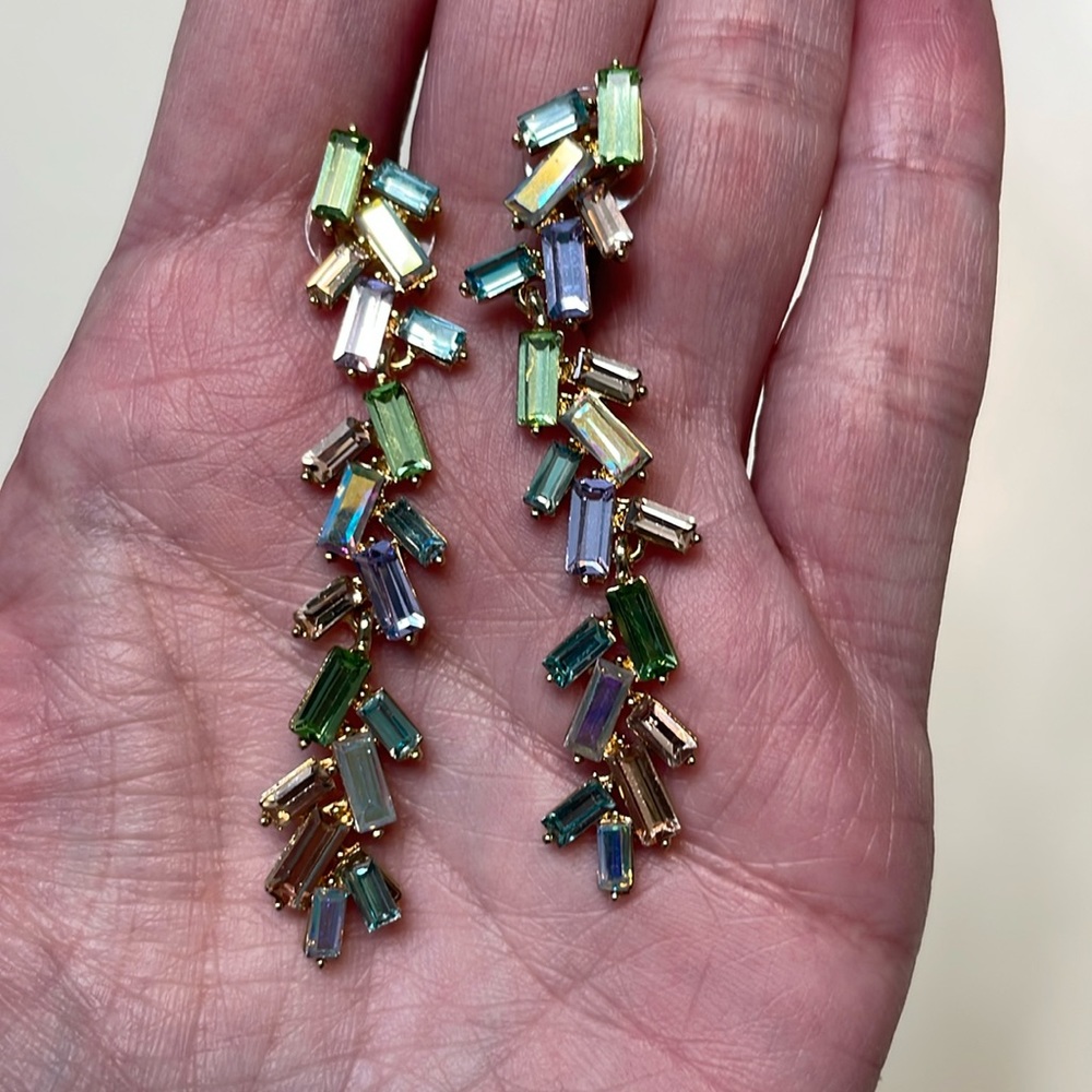 Pair of drop earrings